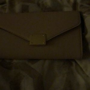 Express clutch bag